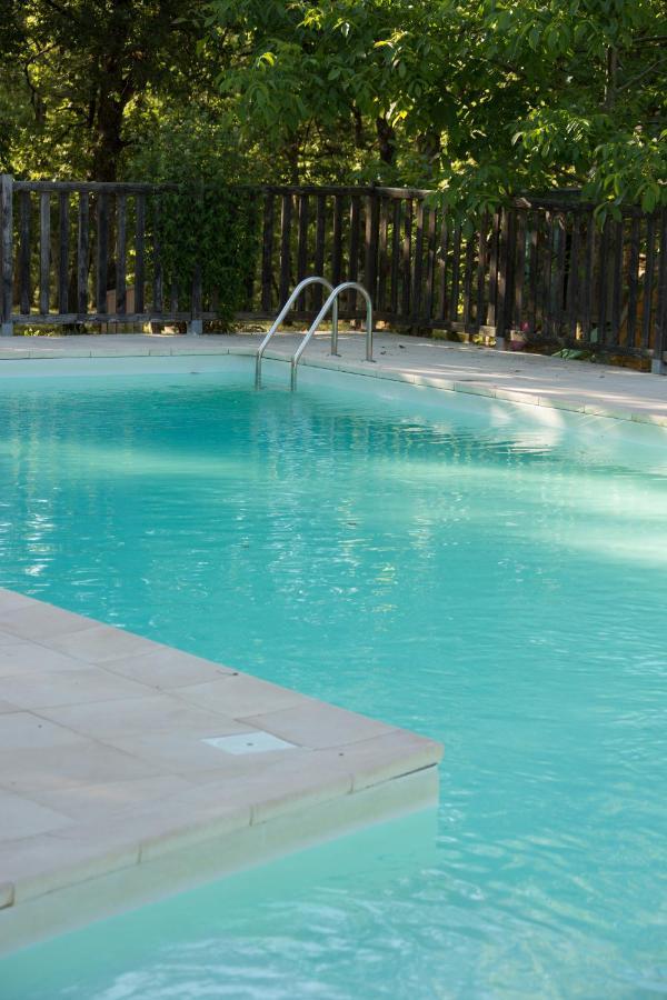 Le Bois De Faral Hotel Le Bastit Bagian luar foto