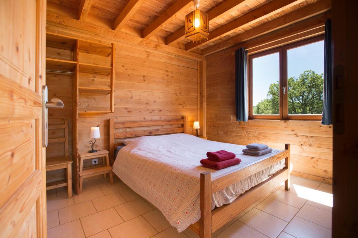Le Bois De Faral Hotel Le Bastit Bagian luar foto